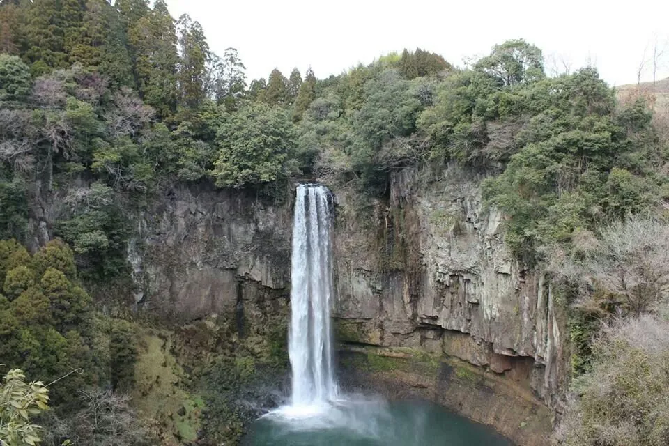 Gorou Waterfall: A peace of heaven near Kumamoto, Japan Gorou Waterfall: A peace of heaven near Kumamoto, Japan